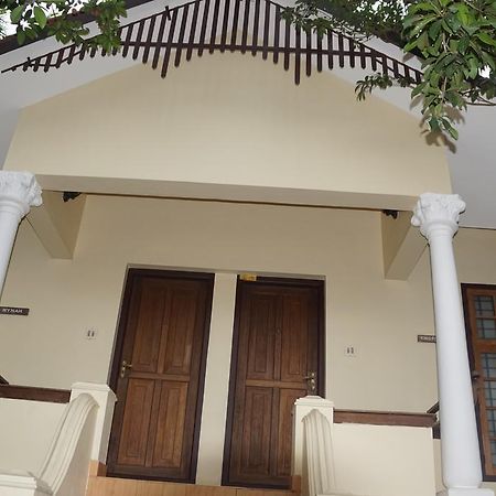 Hôtel Soma Birds Lagoon à Kotamangalam Extérieur photo