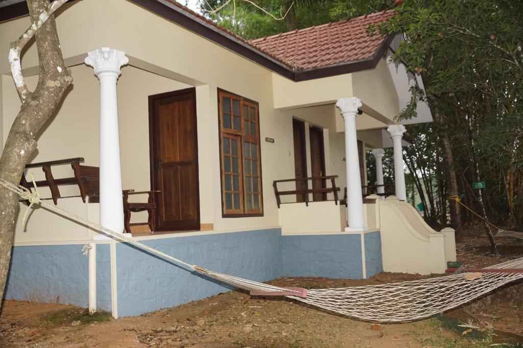 Hôtel Soma Birds Lagoon à Kotamangalam Extérieur photo
