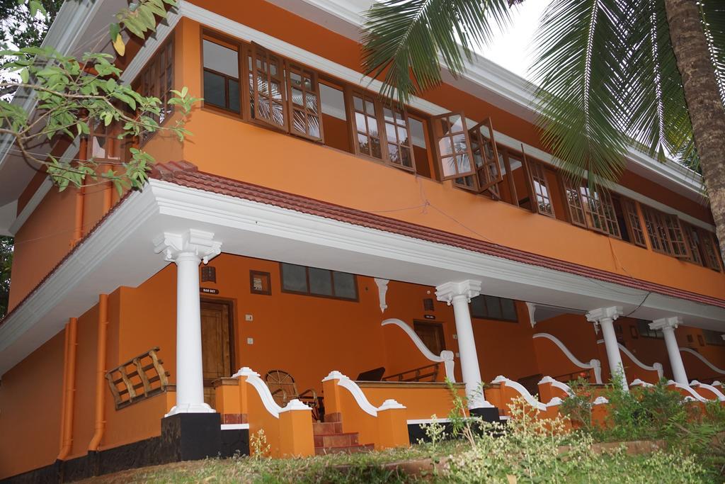 Hôtel Soma Birds Lagoon à Kotamangalam Extérieur photo