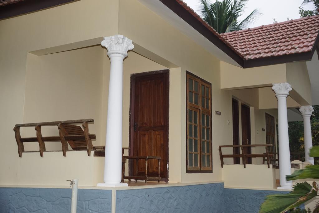 Hôtel Soma Birds Lagoon à Kotamangalam Extérieur photo